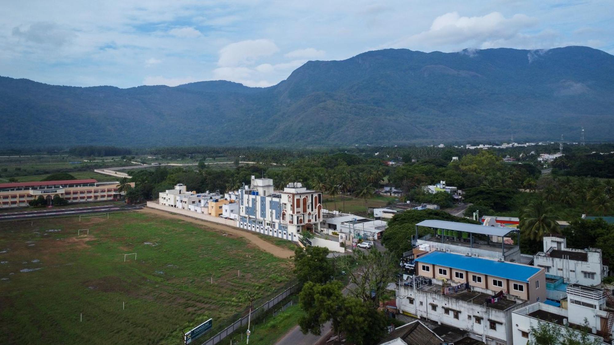 Sree Bharat Residency Otel Alāndurai Dış mekan fotoğraf